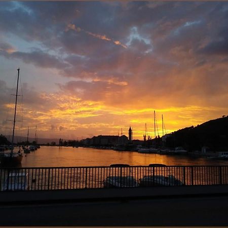 Apartmani Branko Vojnovic Omiš Exterior foto