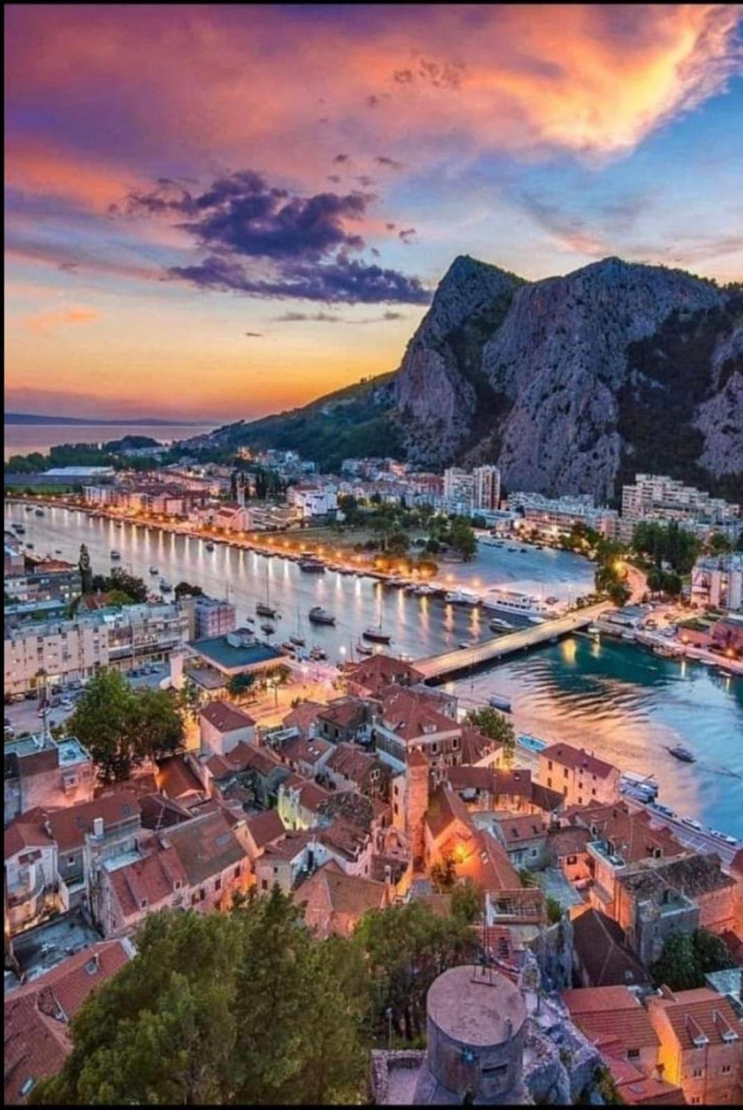 Apartmani Branko Vojnovic Omiš Exterior foto